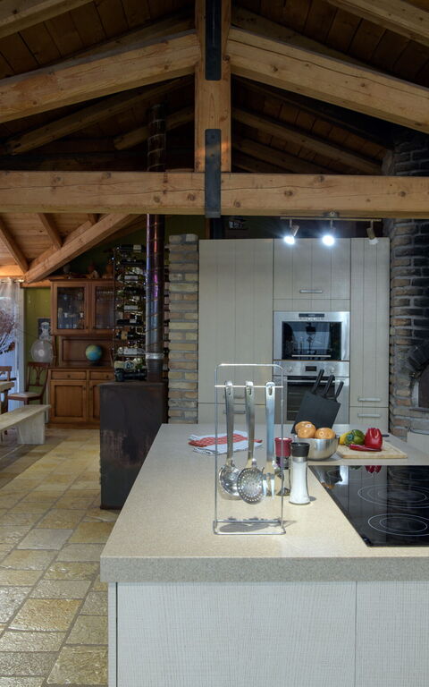 Villa Irida: Cucina, Sala da pranzo, Soggiorno