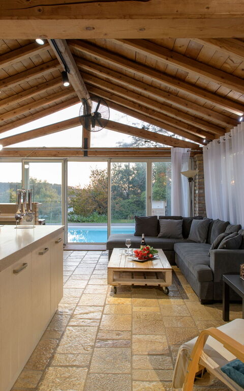Villa Irida: Cucina, Sala da pranzo, Soggiorno