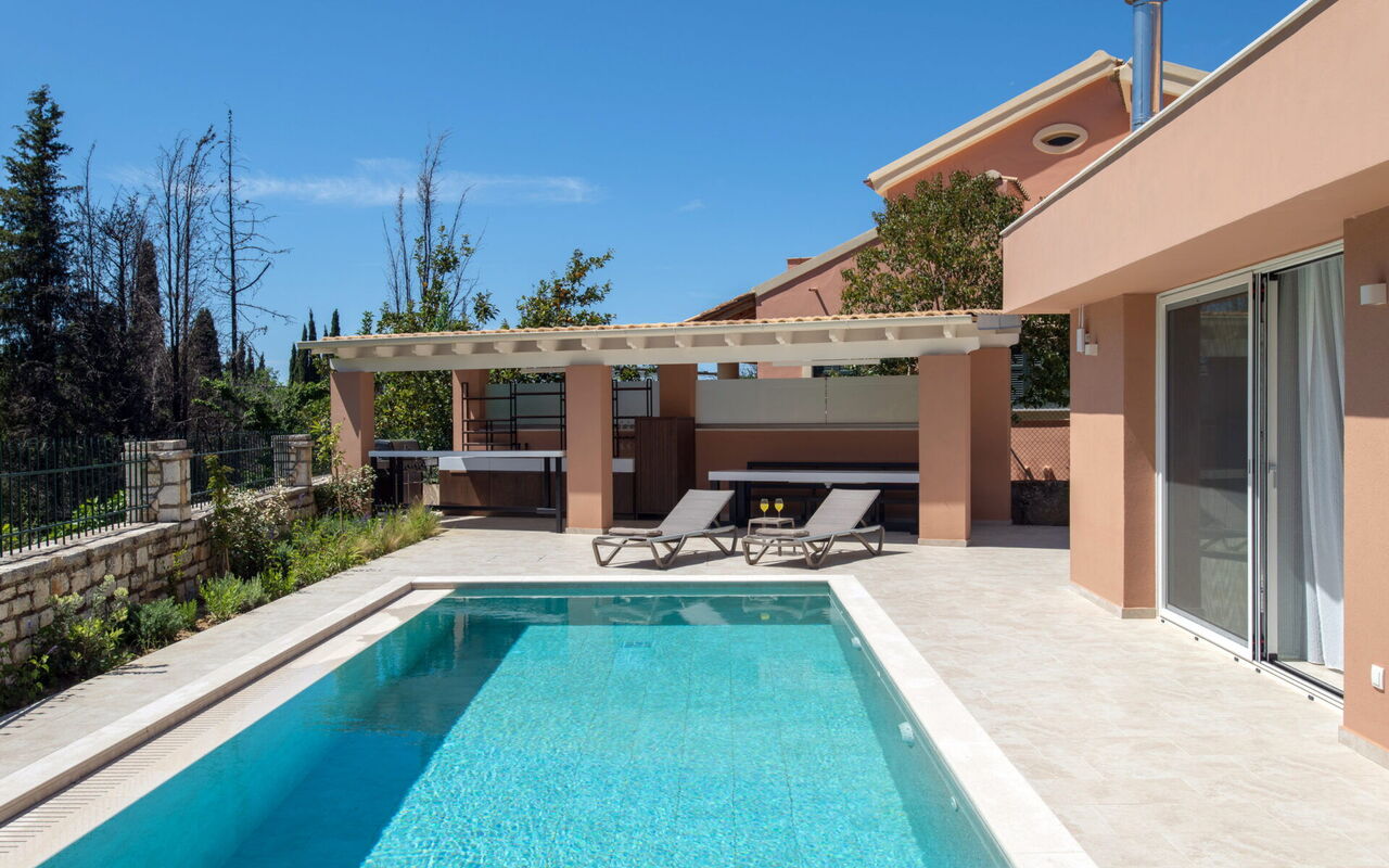 Villa Eleas Ikos: all'aperto, Esterni, Piscina