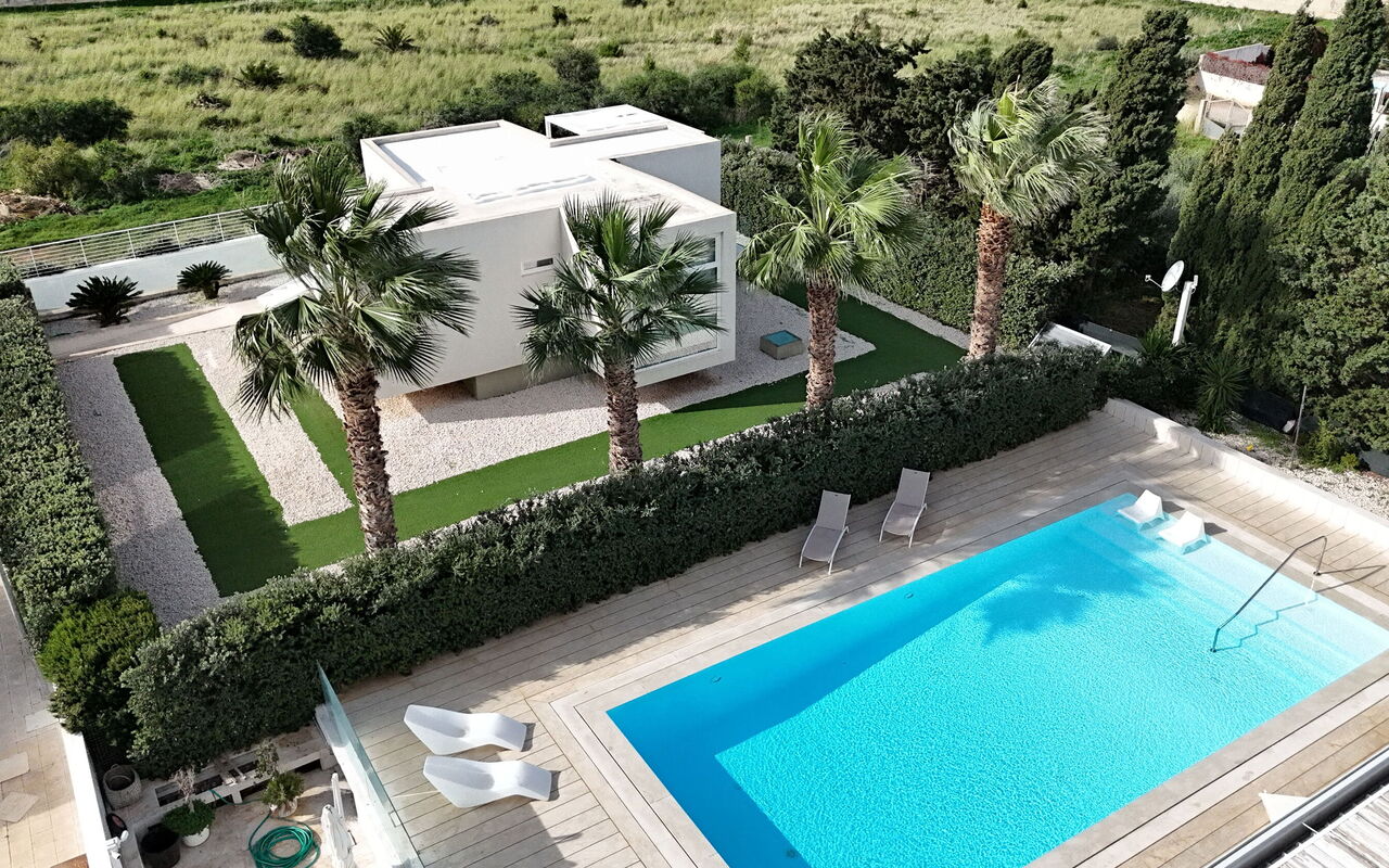 Villa Pizzolungo: all'aperto, Giardino, Piscina, Vista Panoramica