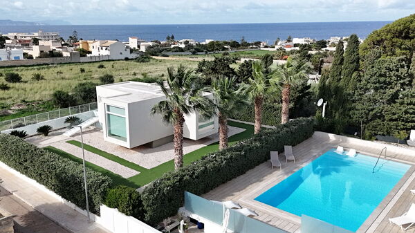 Villa Pizzolungo: all'aperto, Piscina, Vista Panoramica