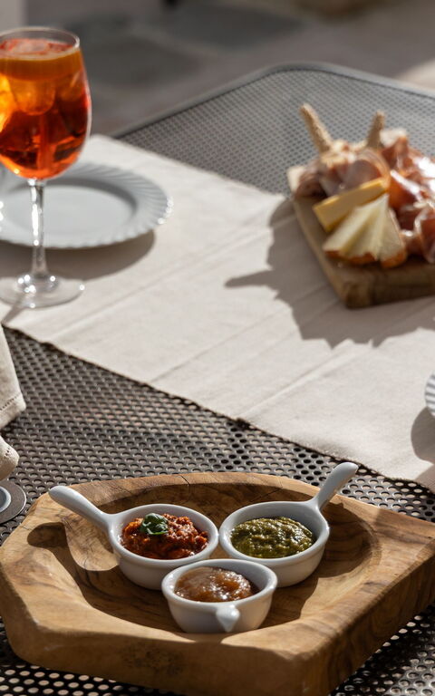 Villa Anna: all'aperto, Cibo