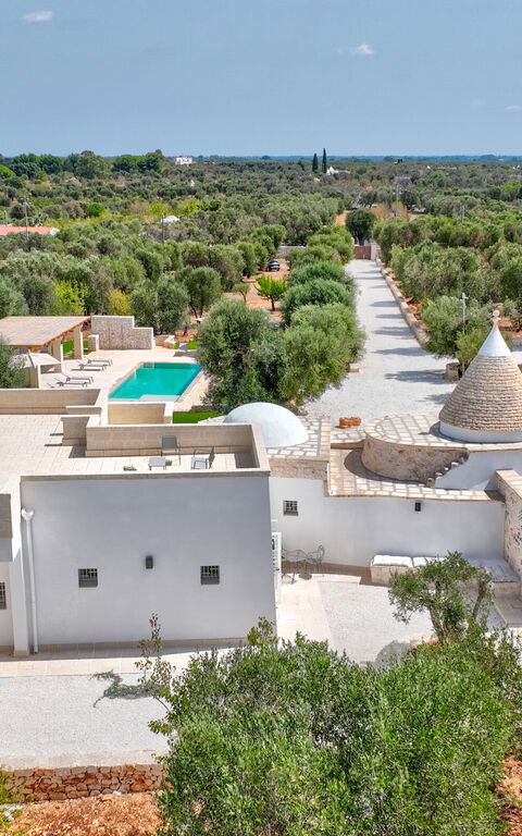 Trulli di Luccio: Piscina, Vista Panoramica