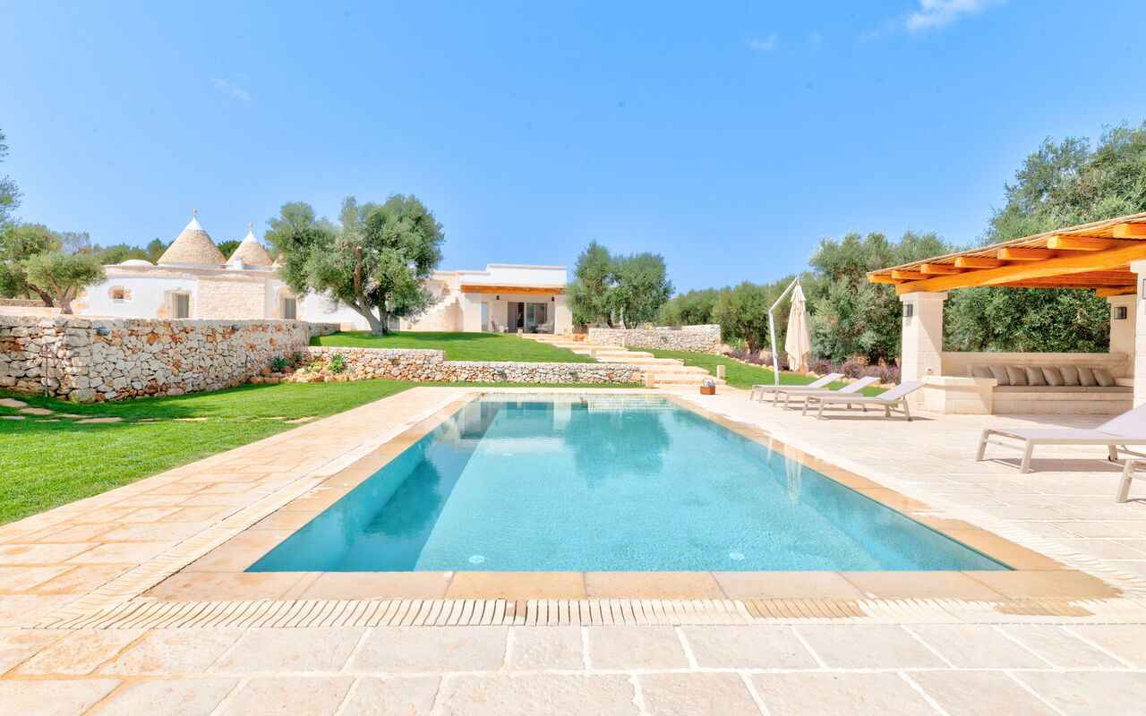 Trulli di Luccio: all'aperto, Esterni, Piscina