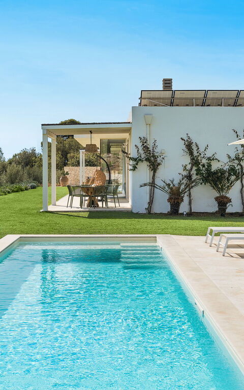 Villa Petite Afrique: all'aperto, Esterni, Piscina