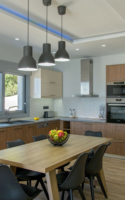 Villa Alkyoni: Cucina, Sala da pranzo