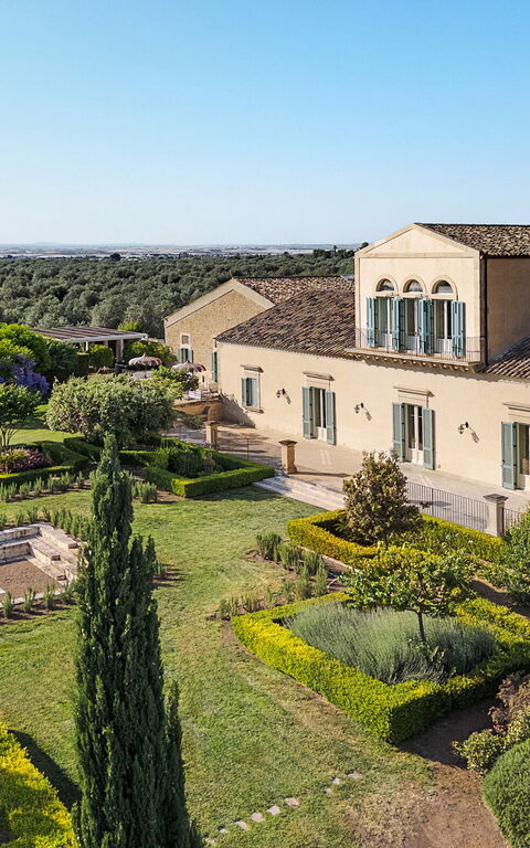 Domus Olivae: all'aperto, Esterni, Giardino
