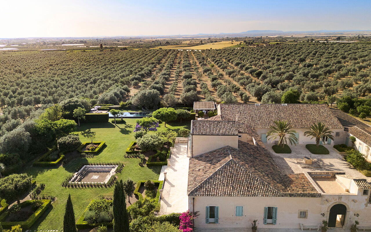 Domus Olivae: Giardino