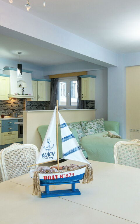 Doctor'S House: Sala da pranzo, Soggiorno