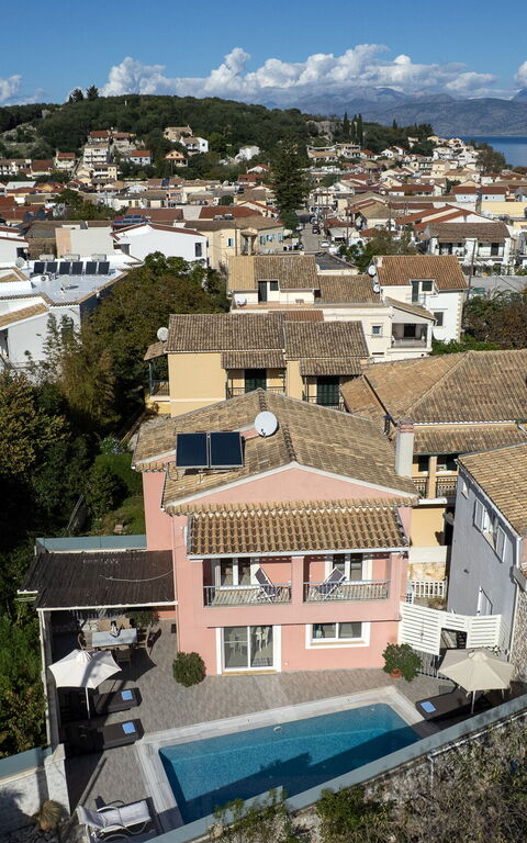 Doctor'S House: Piscina, Vista Panoramica