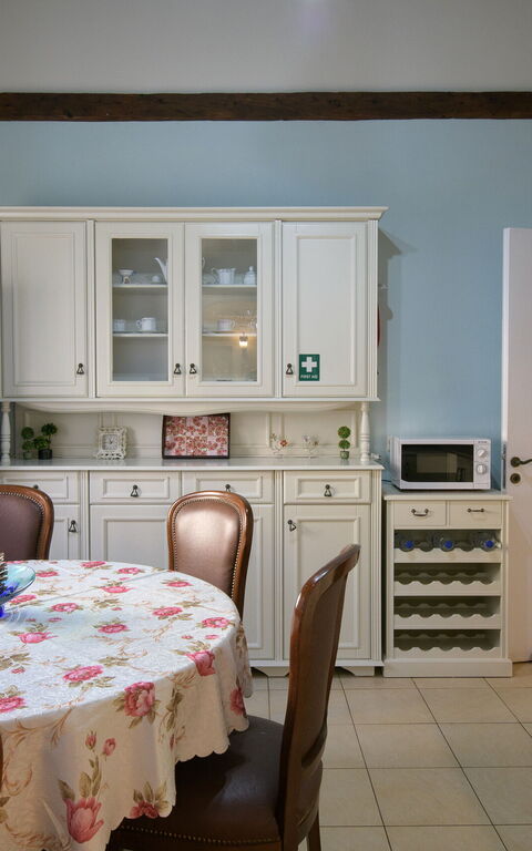 Doctor'S House: Cucina, Sala da pranzo