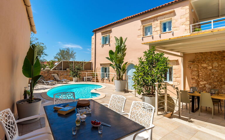 Villa Cava: all'aperto, Esterni, Piscina