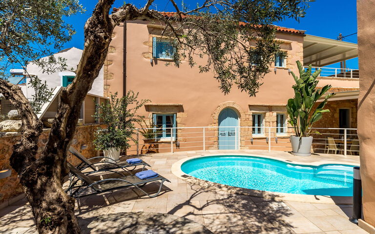 Villa Cava: all'aperto, Esterni, Piscina