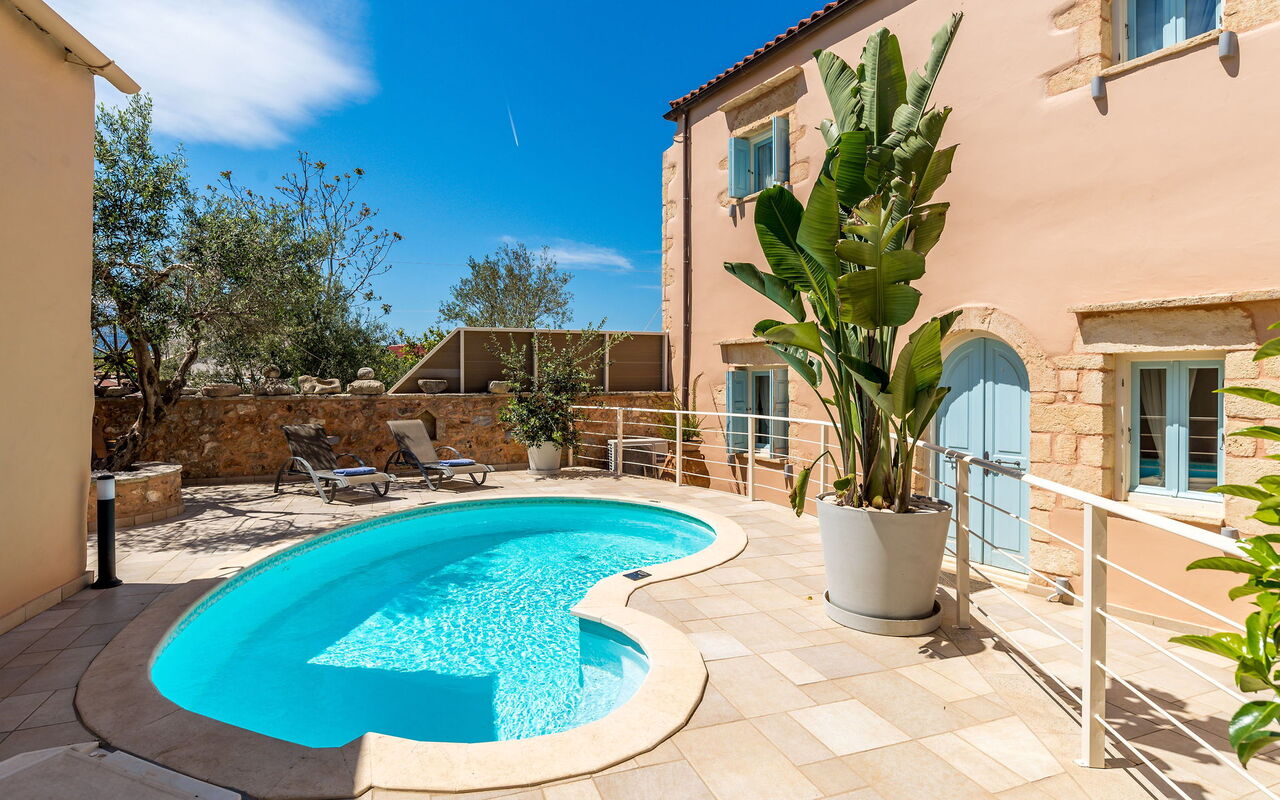 Villa Cava: all'aperto, Esterni, Piscina