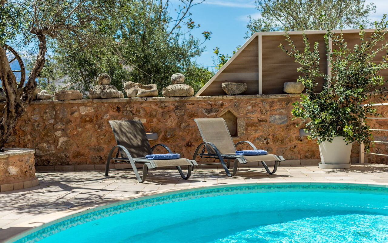 Villa Cava: all'aperto, Esterni, Piscina