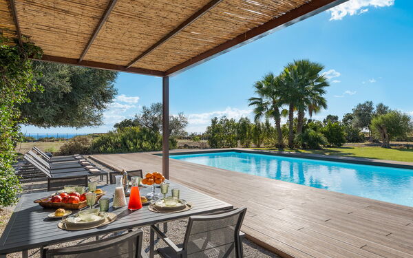 Muna Retreat: all'aperto, Esterni, Piscina