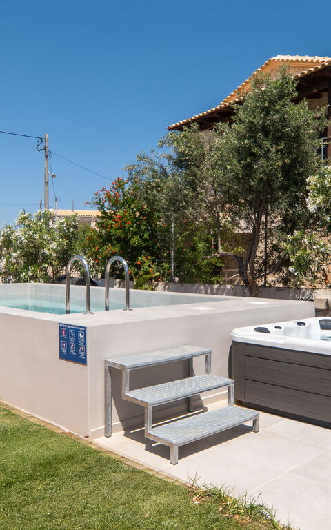 Magnolia: all'aperto, Giardino, Idromassaggio, Piscina