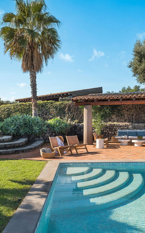 Villa Continella: all'aperto, Esterni, Giardino