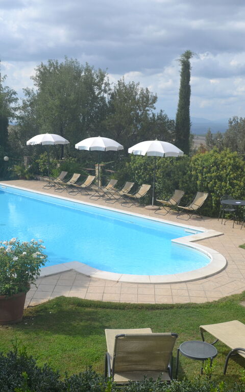 Podere Peteglia: all'aperto, Esterni, Giardino, Piscina