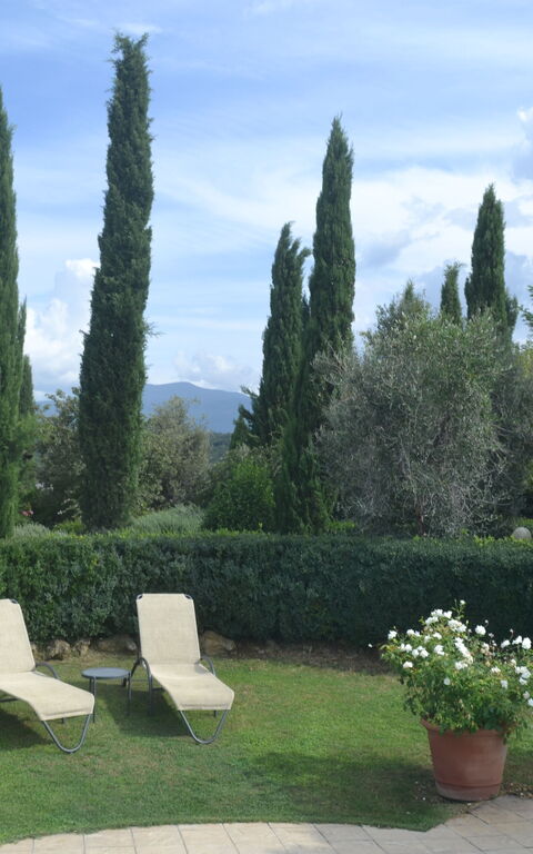 Podere Peteglia: all'aperto, Esterni, Giardino