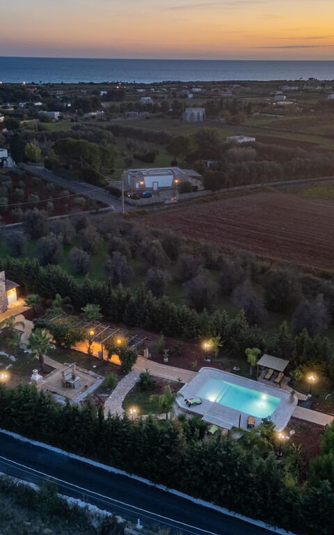 Villa Renedda: Piscina, Vista Panoramica