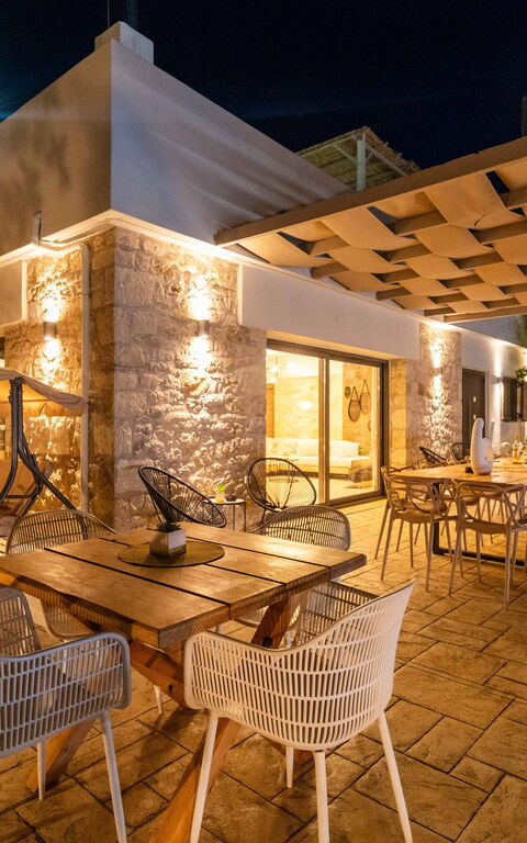 Villa Olympia: all'aperto, Balcone / Terrazza / Patio, Esterni