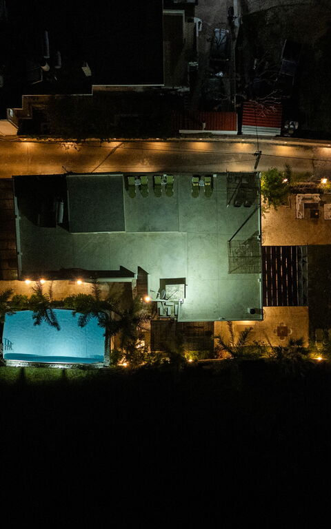 Villa Olympia: Piscina, Vista Panoramica