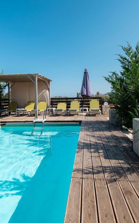 Villa Olympia: all'aperto, Esterni, Piscina