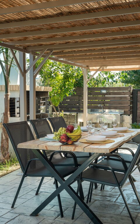 Villa Olympia: all'aperto, Balcone / Terrazza / Patio, Esterni