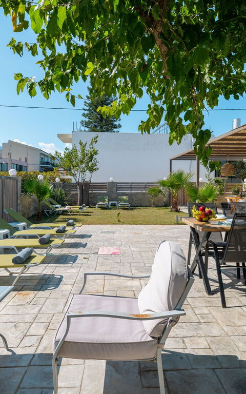 Villa Olympia: all'aperto, Balcone / Terrazza / Patio, Esterni