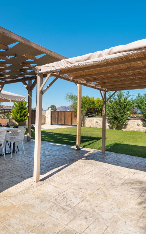 Villa Olympia: all'aperto, Balcone / Terrazza / Patio, Esterni, Giardino