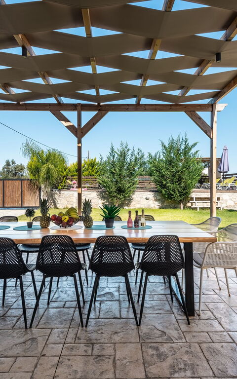 Villa Olympia: all'aperto, Balcone / Terrazza / Patio, Esterni, Giardino