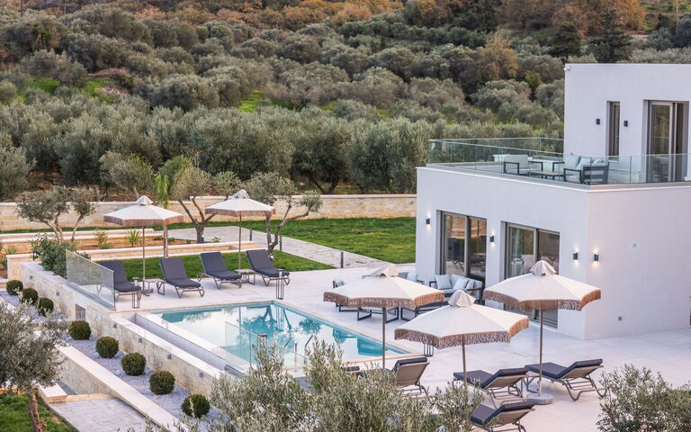 Villa Vasilissa: all'aperto, Esterni, Piscina