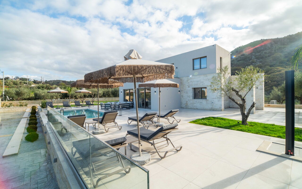 Villa Vasilissa: all'aperto, Esterni