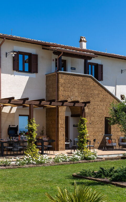 Tenuta Poggio Guiano: all'aperto, Esterni, Giardino