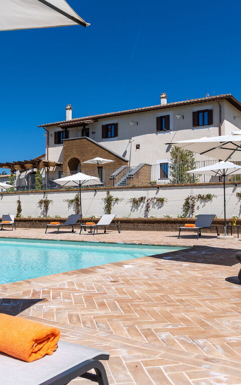 Tenuta Poggio Guiano: all'aperto, Esterni, Piscina