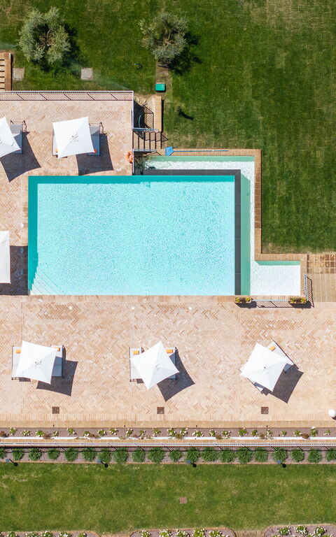 Tenuta Poggio Guiano: Piscina, Vista Panoramica