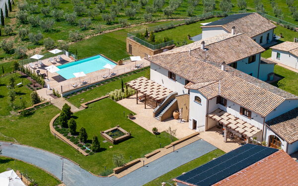 Tenuta Poggio Guiano: all'aperto, Esterni, Giardino, Piscina, Vista Panoramica