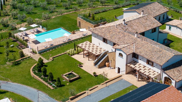Tenuta Poggio Guiano: all'aperto, Esterni, Giardino, Piscina, Vista Panoramica