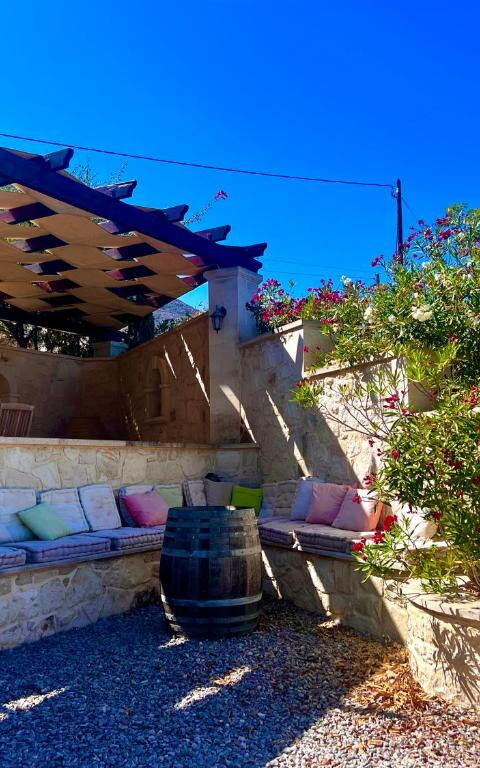 Villa Pi: all'aperto, Balcone / Terrazza / Patio, Esterni