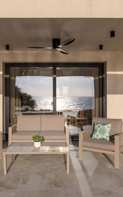 Villa Elais: all'aperto