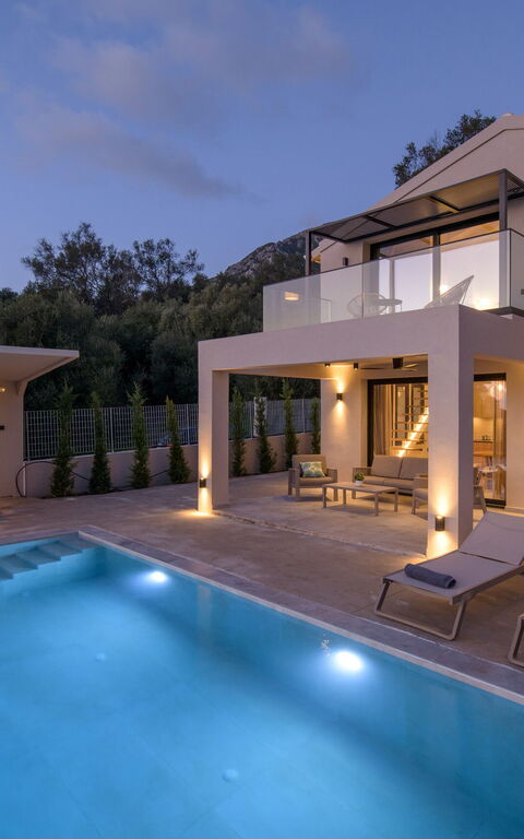 Villa Elais: all'aperto, Piscina