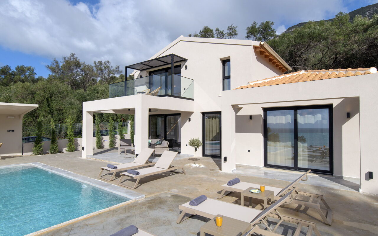 Villa Elais: all'aperto, Piscina