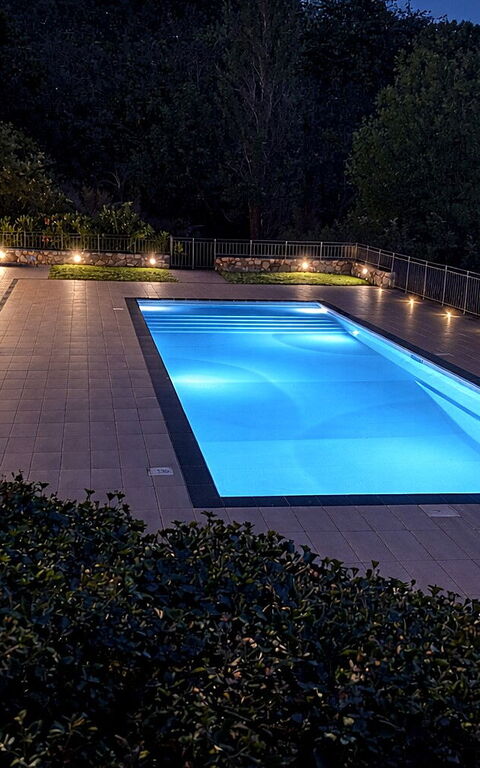 Le Driadi: all'aperto, Esterni, Piscina