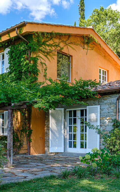 Villa Roseto: all'aperto, Esterni