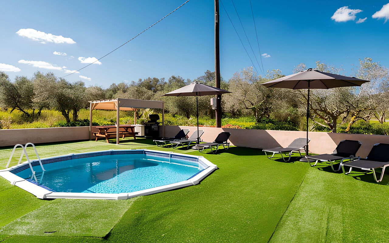 Villa Pasiphae: all'aperto, Esterni, Giardino, Piscina