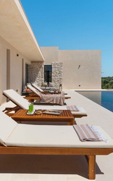 Eos Villa: all'aperto, Esterni, Giardino, Piscina