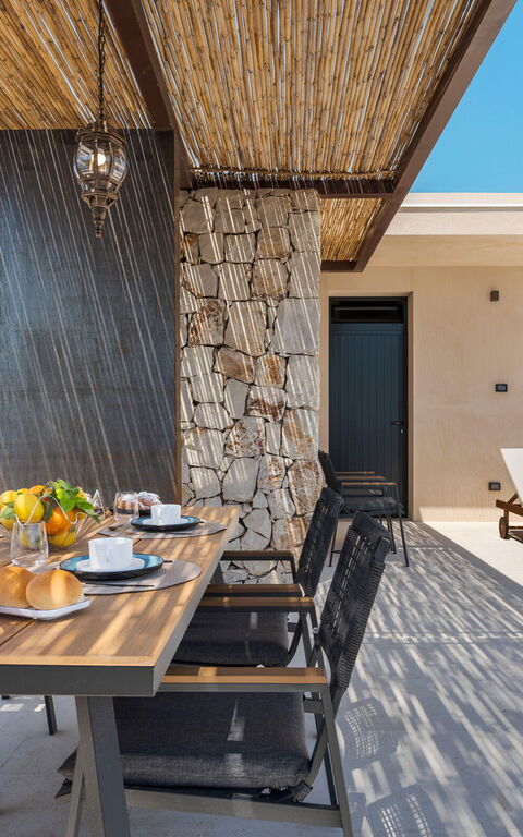 Eos Villa: all'aperto, Balcone / Terrazza / Patio, Esterni, Piscina