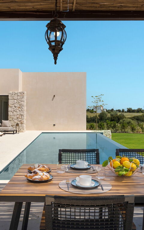 Eos Villa: all'aperto, Balcone / Terrazza / Patio, Esterni, Giardino, Piscina