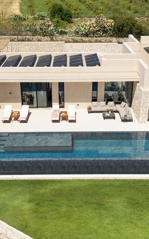 Eos Villa: all'aperto, Esterni, Giardino, Piscina